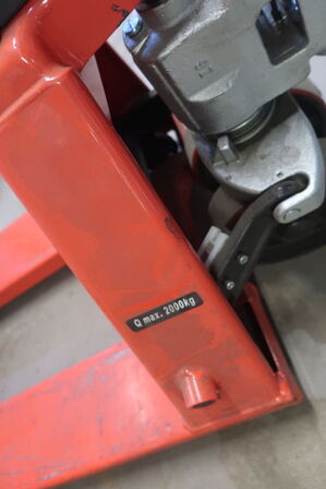 Palleløfter 2000 kg. 