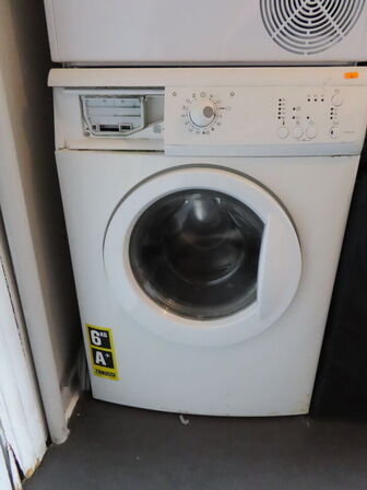 Vaskemaskine og tørretumbler, ZANISSI og GRUNDIG