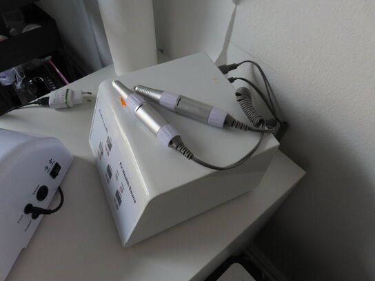 Div. negleklinik udstyr og tilbehør