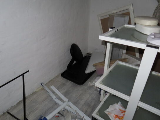 Tøm kælderen, undtaget behandlerbriks