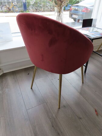 2 stk. stole og bord