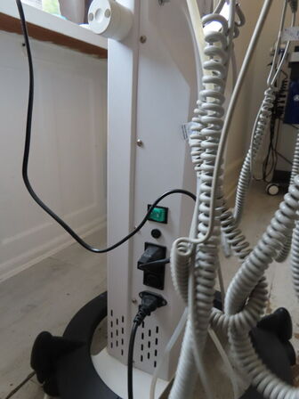 9 i 1 Multi-Function Beauty Instrument, H5050