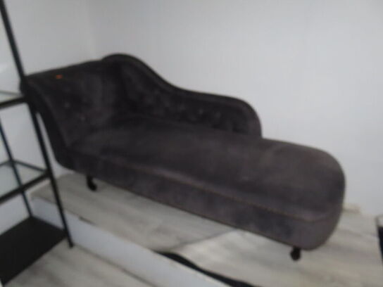 Tøm kælderen, undtaget behandlerbriks