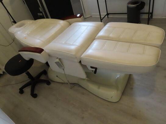 El-behandlerbriks med skammel og lampe