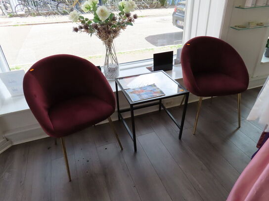 2 stk. stole og bord