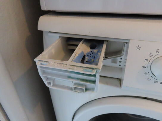 Vaskemaskine og tørretumbler, ZANISSI og GRUNDIG