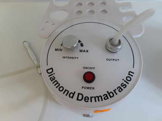 2 stk. microdermabrasion maskiner