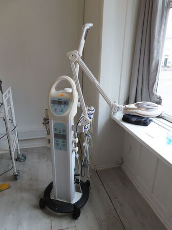 9 i 1 Multi-Function Beauty Instrument, H5050