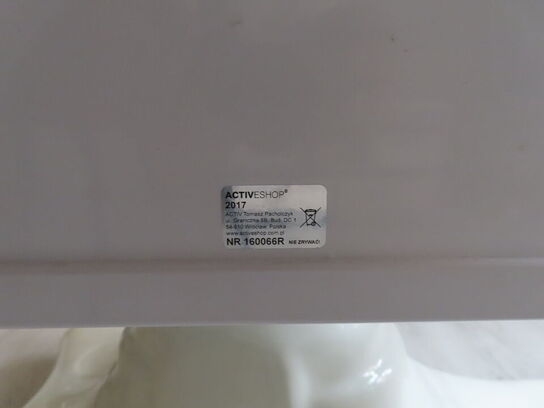 Behandlerbriks med skammel