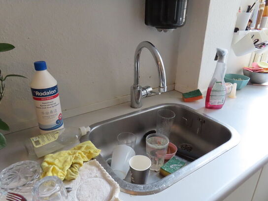 Tøm køkkenet for løst indhold