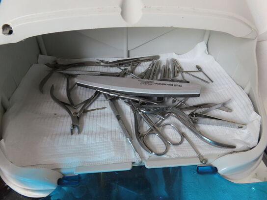 Div. negleklinik udstyr og tilbehør