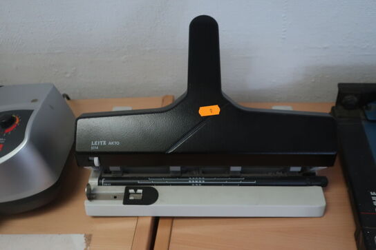 Laminator, hulmaskine & papirklipper