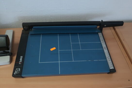 Laminator, hulmaskine & papirklipper