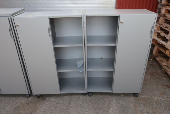 4 stk. skabe EFG med 2 topplader