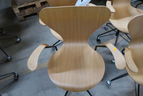 4 stk. FRITZ HANSEN 7'er kontorstol (3117) eg m. armlæn