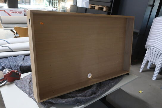 Display 129x80 cm