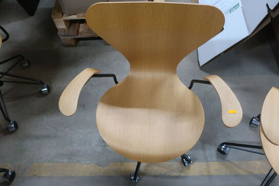 4 stk. FRITZ HANSEN 7'er kontorstol (3117) eg m. armlæn