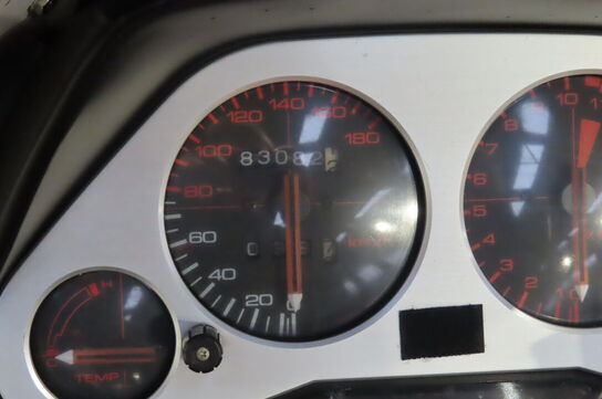 Motorcykel:  Honda Vf 750