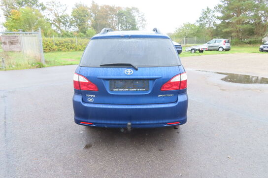 Varebil: Toyota Avensis Verso