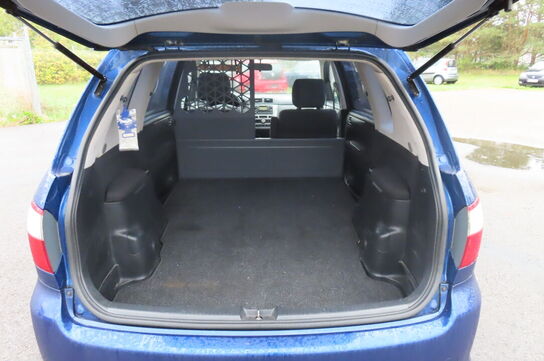 Varebil: Toyota Avensis Verso