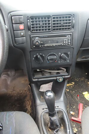 VOLKSWAGEN POLO CLASSIC