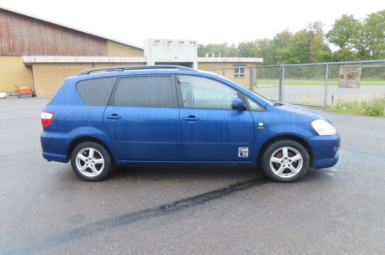 Varebil: Toyota Avensis Verso