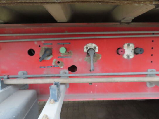 Tipsættevogn, HK Tipper