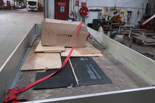 Trailer SARIS Pl 1820