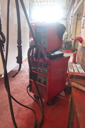 Svejseværk FRONIUS VarioSynergic 5000 med trådboks VR 3300