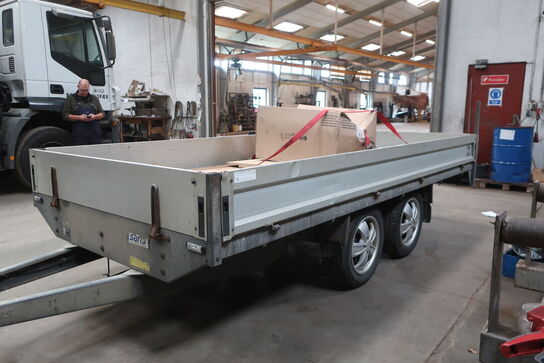 Trailer SARIS Pl 1820