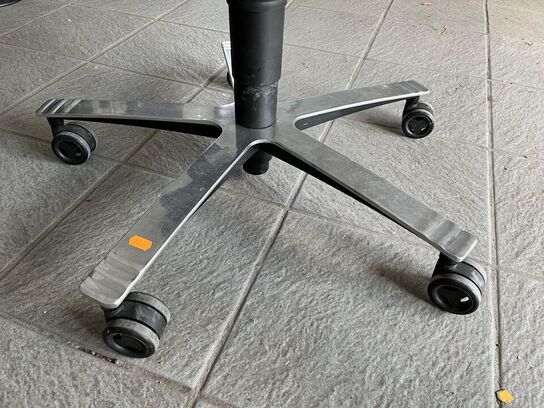 Kinnarps Sadle Kontrolstol
