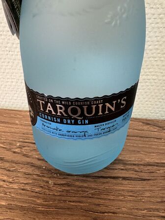 2 fl. Tarquin's Cornish Dry Gin
