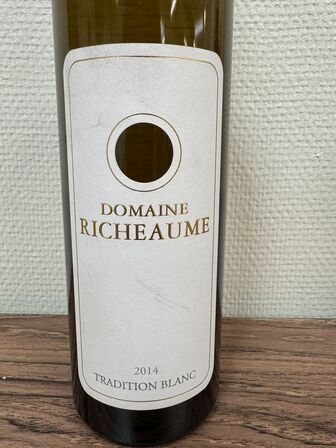 5 fl. Domaine Richeaume vine 