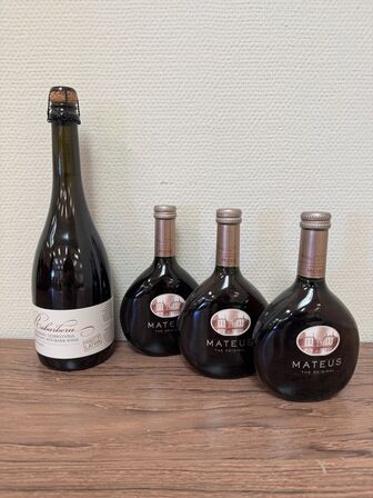 4 fl. Vin / rababercider