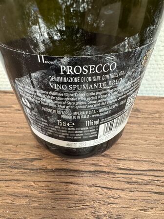 4 fl.  Borgo Imperiale mousserende vine