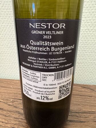 4 fl. Nester vine 