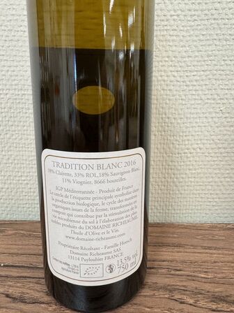 5 fl. Domaine Richeaume vine 