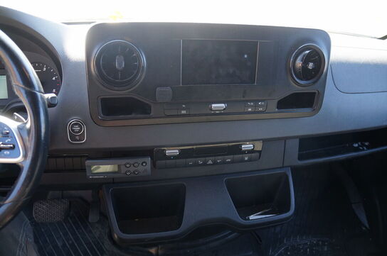 Varebil MERCEDES SPRINTER 316 CDI KSV A2 RWD AUT