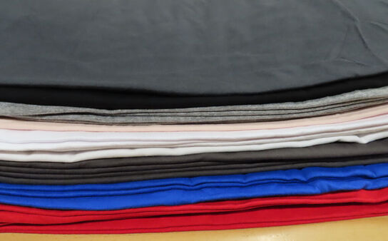40 stk. t-shirt & crewneck