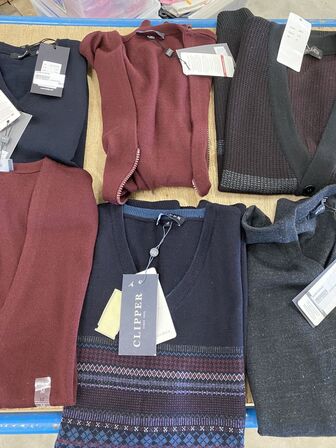 6 stk blandet veste str medium samlet pris 3000.-