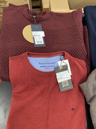 4 stk blandet bluser str medium samlet pris 3600.-