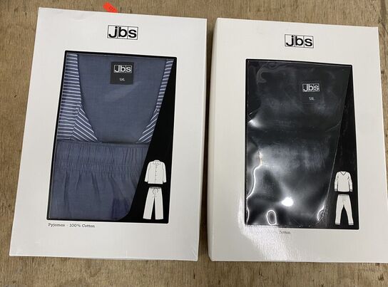 2 stk pyjamas sæt str 5xlarge samlet pris 1400.-