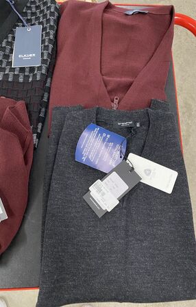 6 stk blandet veste str medium samlet pris 3000.-