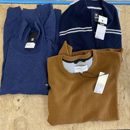 3 stk blandet bluser str 2xlarge samlet pris 1800.-