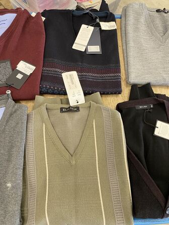 6 stk blandet veste str medium samlet pris 3000.-