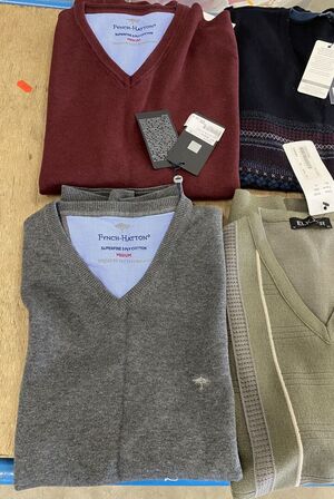 6 stk blandet veste str medium samlet pris 3000.-