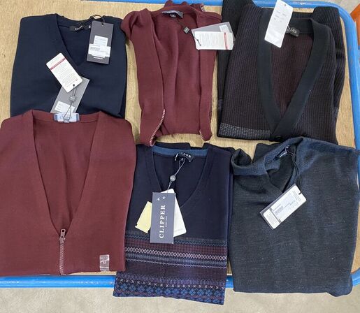 6 stk blandet veste str medium samlet pris 3000.-