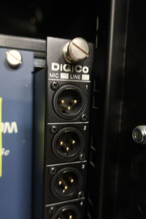 Splitbox m. DIGICO XLR fordeling