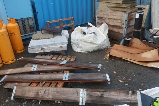 Isolering, paller, pallerammer m.m.