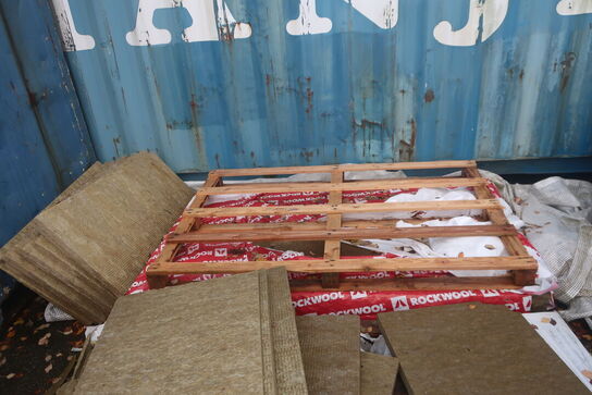 Isolering, paller, pallerammer m.m.